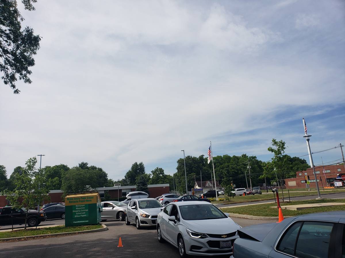 Car Line for Community Food Market