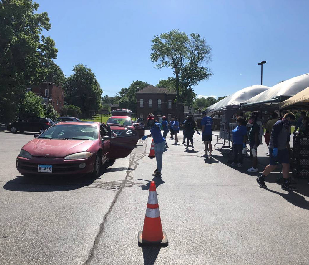 Car Line for Community Food Market